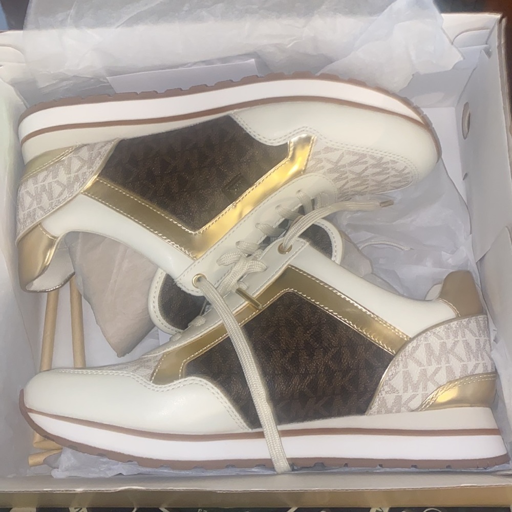 MICHAEL KORS | Maddy Trainer